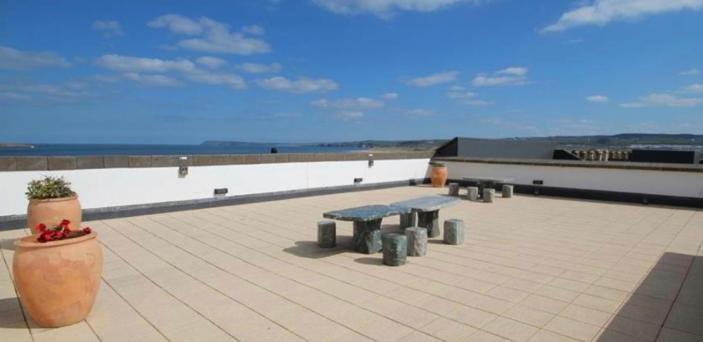 Cosy 3 Bedroom Apartment In Central Portrush With Sea Views Экстерьер фото